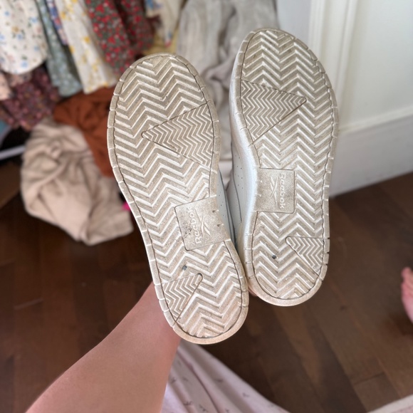 Reebok Sneakers - Picture 3 of 4